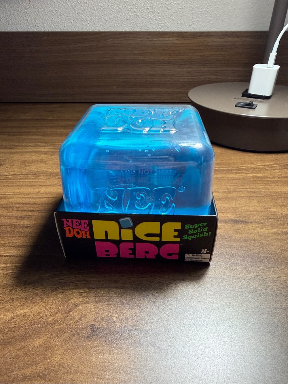 NeeDoh NiceBerg Super Solid Squish - Blue